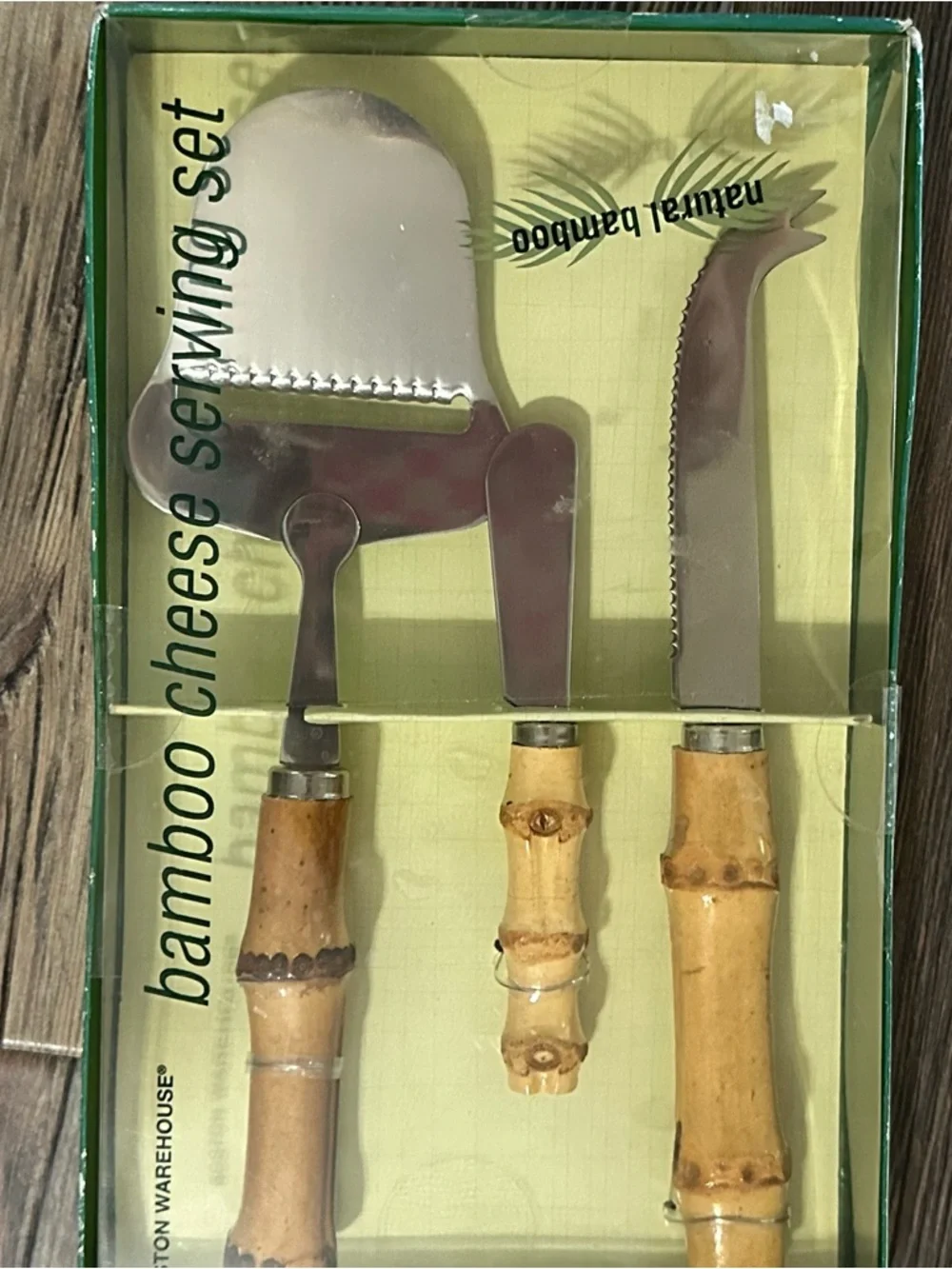 Bamboo cheese serving set NEW  Boston Warehouse Sunset Palms 3-piece